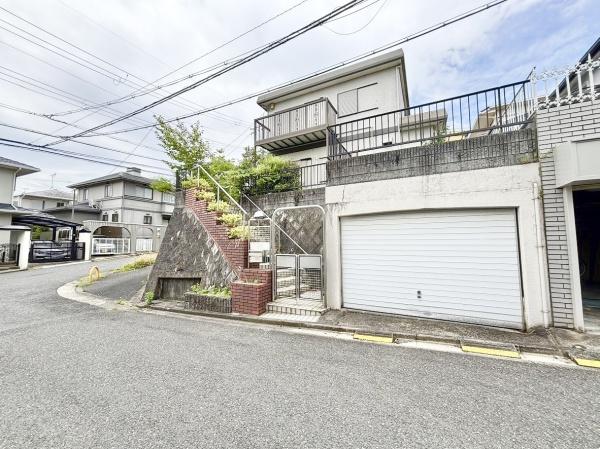 高槻市南平台５丁目の中古一戸建
