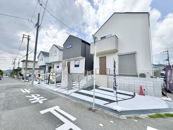 高槻市安岡寺町２丁目の中古一戸建て