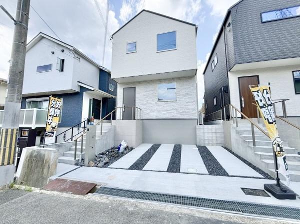 高槻市安岡寺町２丁目の中古一戸建て