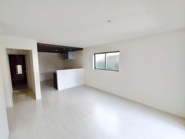 高槻市西冠１丁目の新築一戸建