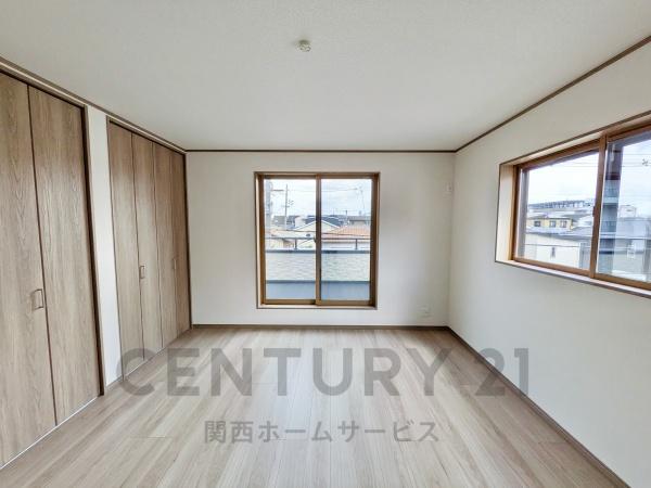 高槻市西冠２丁目の新築一戸建