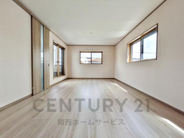 高槻市西冠２丁目の新築一戸建