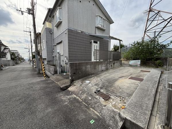 高槻市安岡寺町４丁目の土地