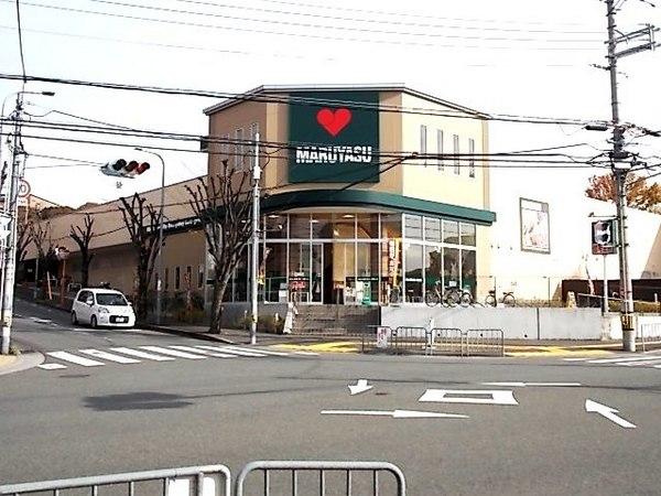 サンヴェール高槻３号棟　2階部分(スーパーマルヤス阿武野店)