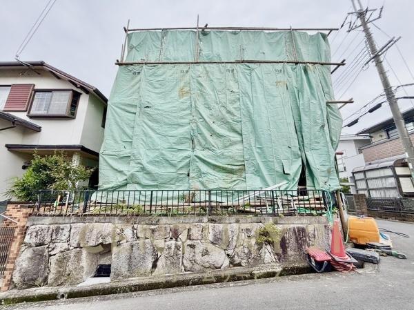 高槻市日吉台七番町の新築一戸建