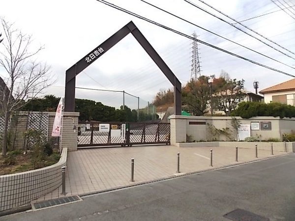 高槻市日吉台三番町の新築一戸建(高槻市立北日吉台小学校)