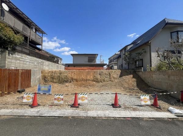 高槻市安岡寺町３丁目の土地