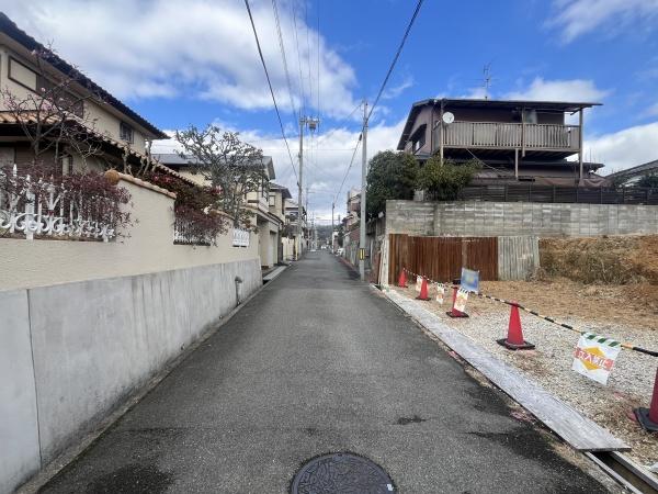 高槻市安岡寺町３丁目の土地