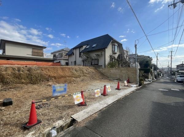 高槻市安岡寺町３丁目の土地