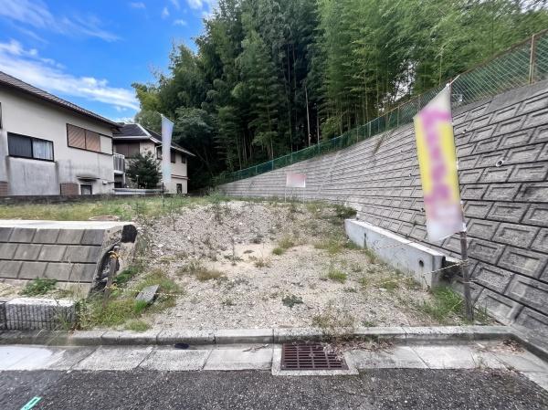 高槻市日吉台六番町の土地