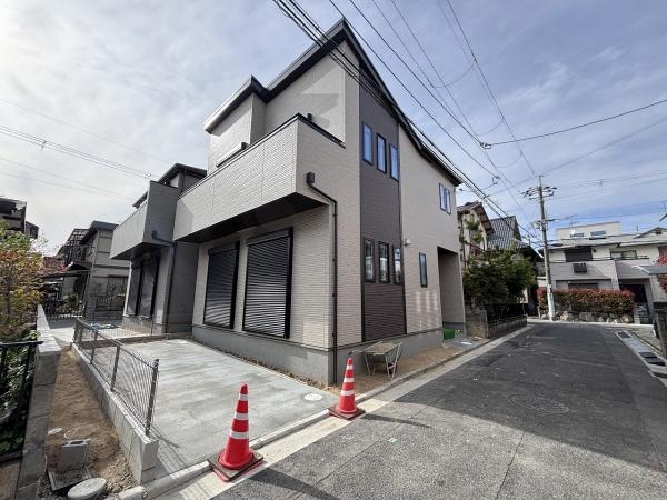 高槻市寿町３丁目の新築一戸建