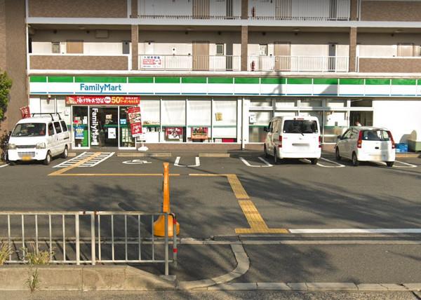 高槻市津之江北町の土地(ファミリーマート高槻川西町一丁目店)