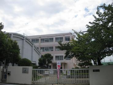 高槻市川添１丁目の新築一戸建(高槻市立寿栄小学校)