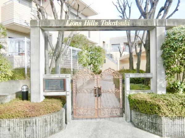ライオンズヒルズ高槻　3階部分