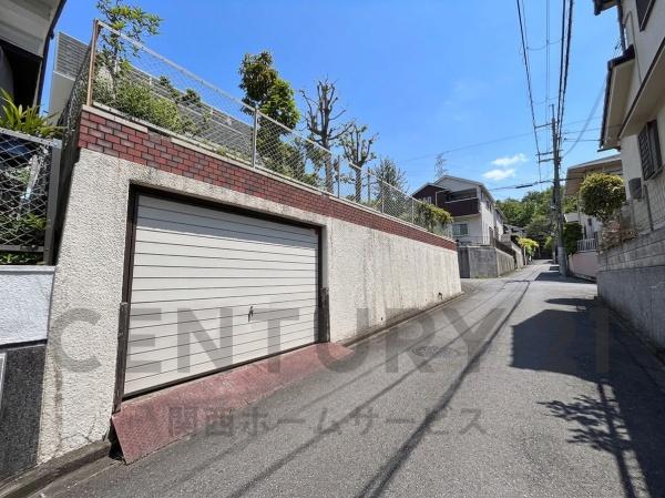 高槻市安岡寺町５丁目の中古一戸建て