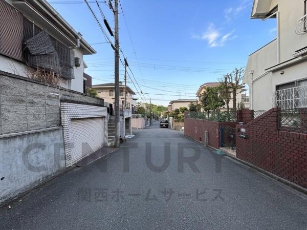 高槻市安岡寺町５丁目の中古一戸建て
