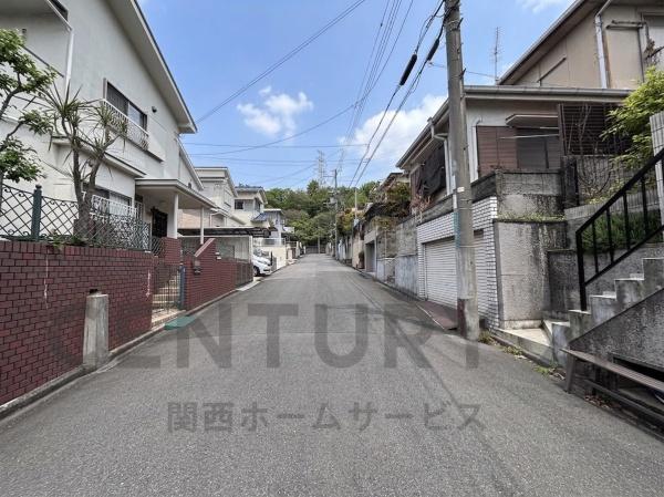 高槻市安岡寺町５丁目の中古一戸建て