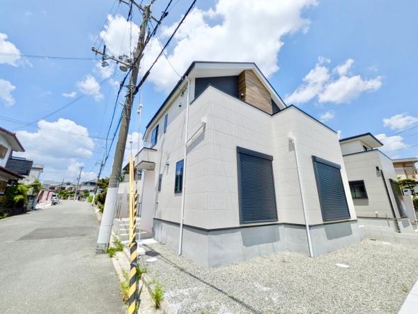 高槻市南平台２丁目の新築一戸建