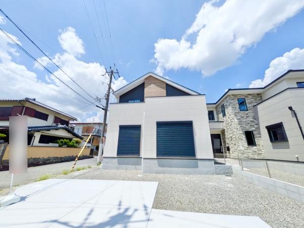 高槻市南平台２丁目の新築一戸建
