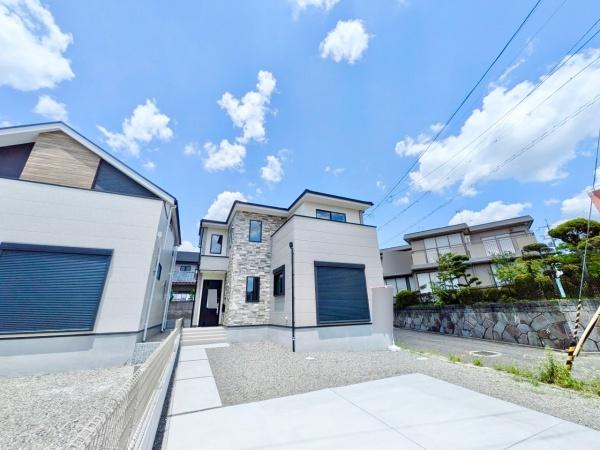 高槻市南平台２丁目の新築一戸建