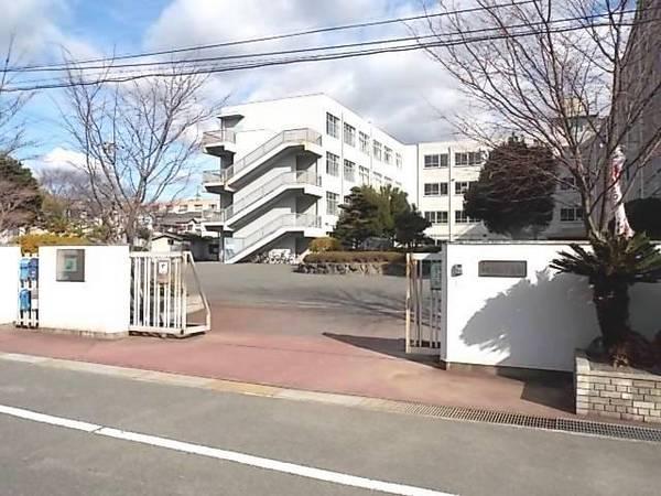 城第一マンション　1階部分(高槻市立阿武野中学校)