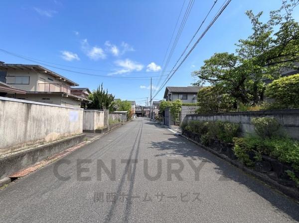 高槻市日吉台二番町の土地