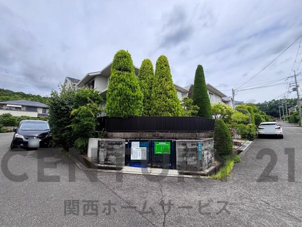 高槻市高見台の中古一戸建て