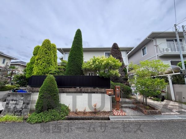 高槻市高見台の中古一戸建