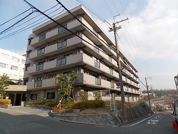 エンゼルハイム高槻松が丘　1階部分