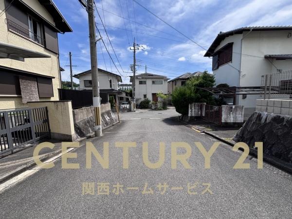 高槻市日吉台六番町の中古一戸建て