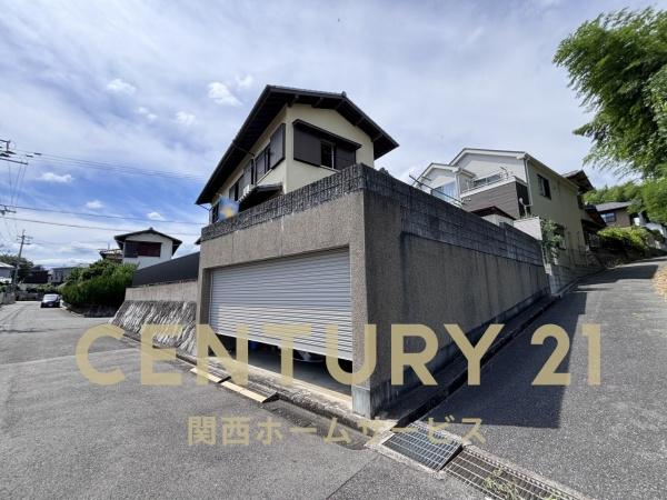 高槻市日吉台六番町の中古一戸建て