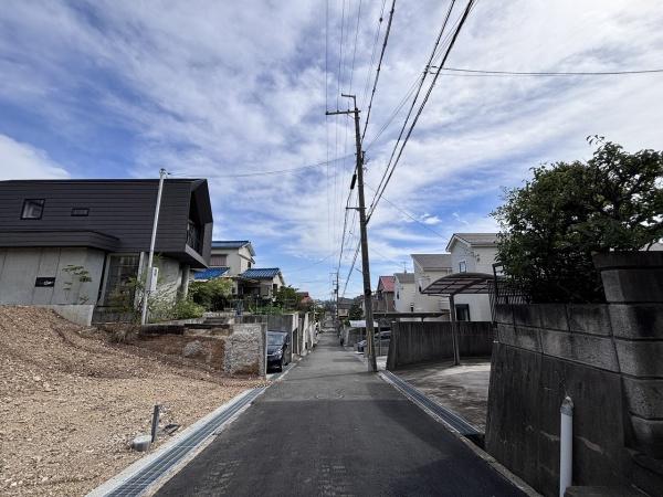 高槻市安岡寺町３丁目の土地