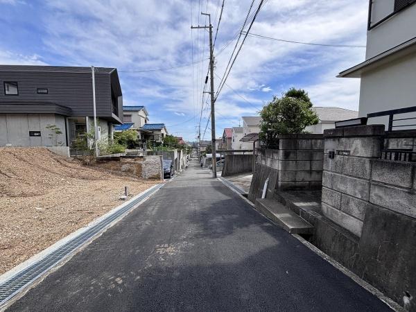 高槻市安岡寺町３丁目の土地