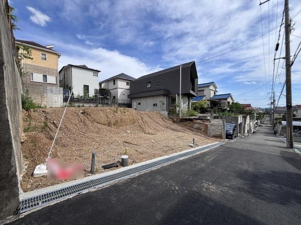 高槻市安岡寺町３丁目の土地