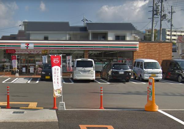 高槻阿武山二番街201号棟　3階部分(セブンイレブン高槻奈佐原元町店)
