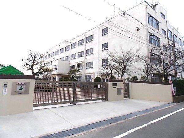 阪急ヒルズコート高槻２番館　８階部分(高槻市立土室小学校)