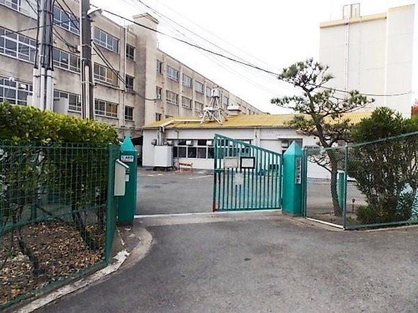 藤和コアティ高槻ハイタウンコアA棟　6階部分(高槻市立日吉台小学校)
