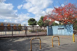 高槻市昭和台町２丁目の土地(高槻市立富田小学校)