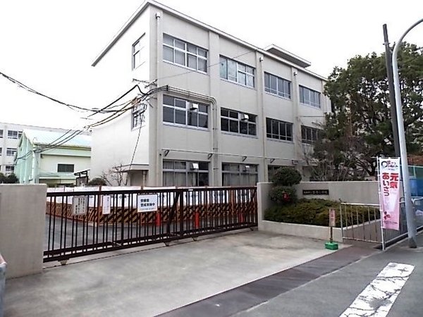 ユニハイム高槻　5階部分(高槻市立磐手小学校)