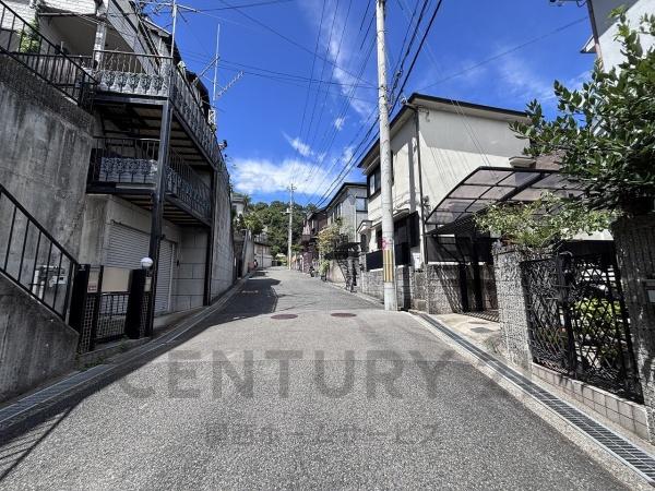 高槻市奈佐原４丁目の中古一戸建て