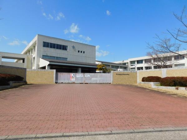 可児市桜ケ丘1丁目の土地(可児市立東可児中学校)