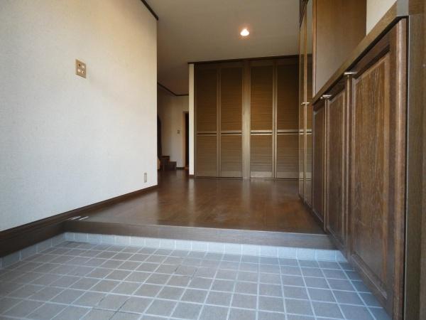 可児市皐ケ丘９丁目の中古一戸建て