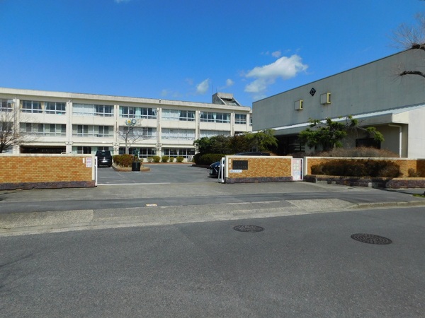可児市桜ケ丘７丁目の土地(可児市立桜ケ丘小学校)