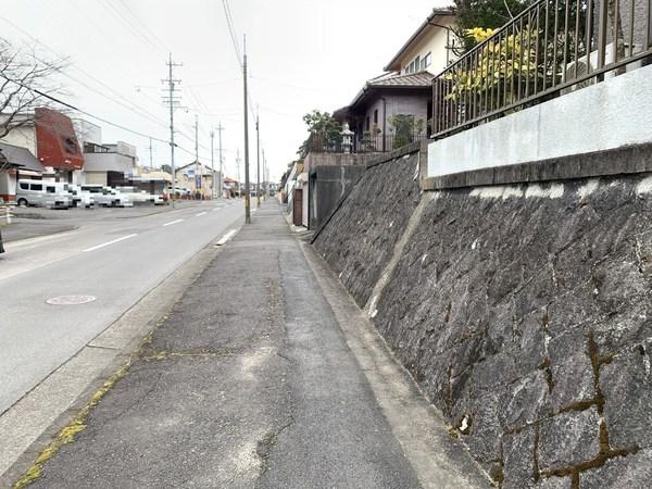 可児市愛岐ケ丘４丁目の土地