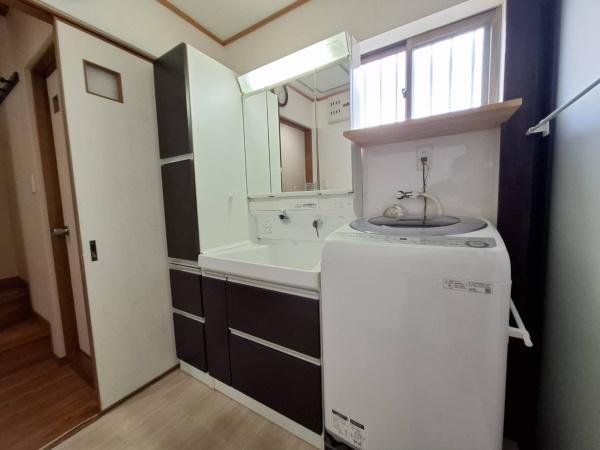 可児市光陽台6丁目の中古一戸建て(洗面台・洗面所)