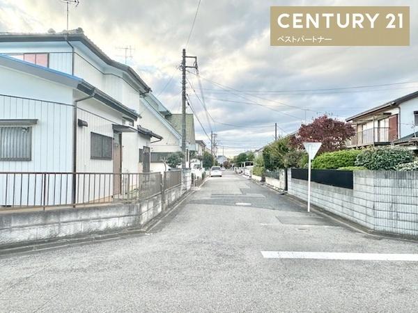 蓮田市椿山1丁目の土地(前面道路含む現地写真)