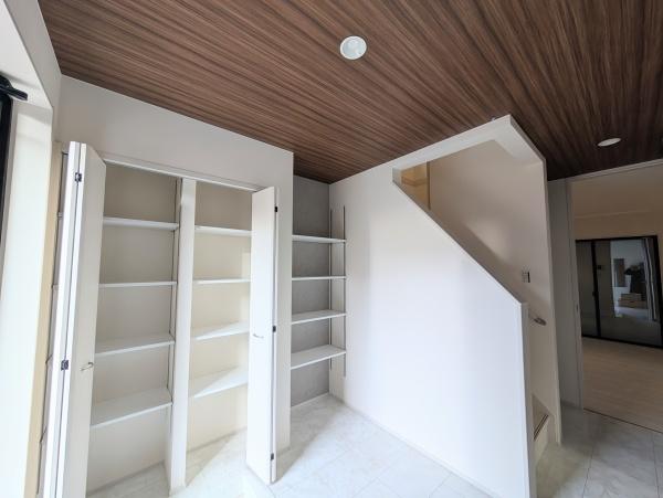 越谷市伊原２丁目の新築一戸建