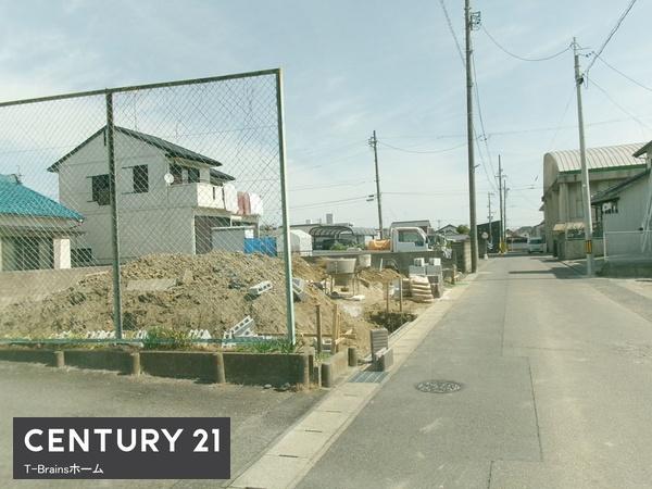 岩倉市第1大地町小森　全1棟