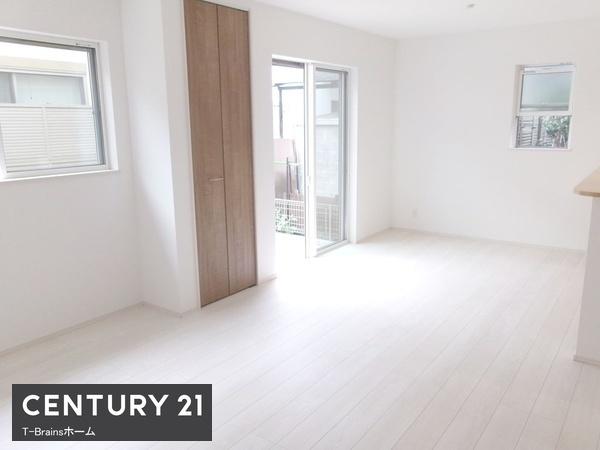 清須市第2廻間 1号棟 全2棟(リビング)