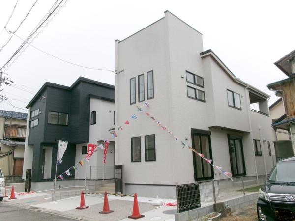 津島市中地町4丁目2号棟全2棟